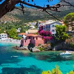 Vasilikades By Vintage Travel Villa *